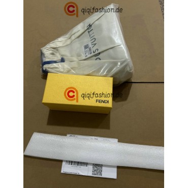 How to order from qiqiyg.com official WhatsApp:+8618120605182 QIQIYG-14