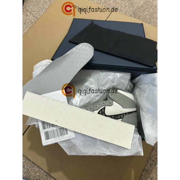How to order from qiqiyg.com official WhatsApp:+8618120605182 QIQIYG-73