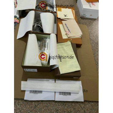 How to order from qiqiyg.com official WhatsApp:+8618120605182 QIQIYG-87
