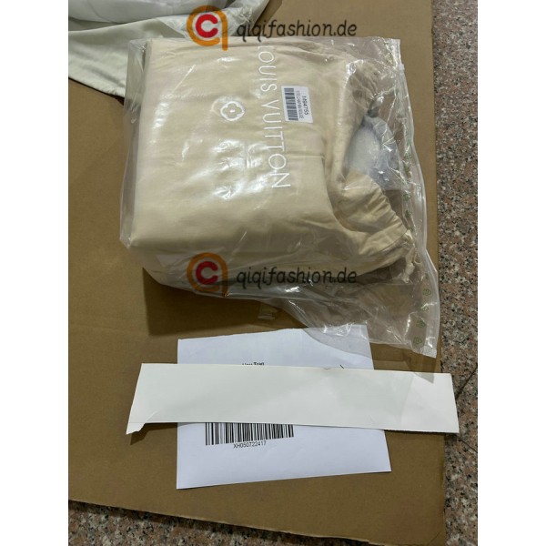 How to order from qiqiyg.com official WhatsApp:+8618120605182 QIQIYG-159